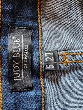 Judy Blue Dark Blue Ankle/Cropped Jeans